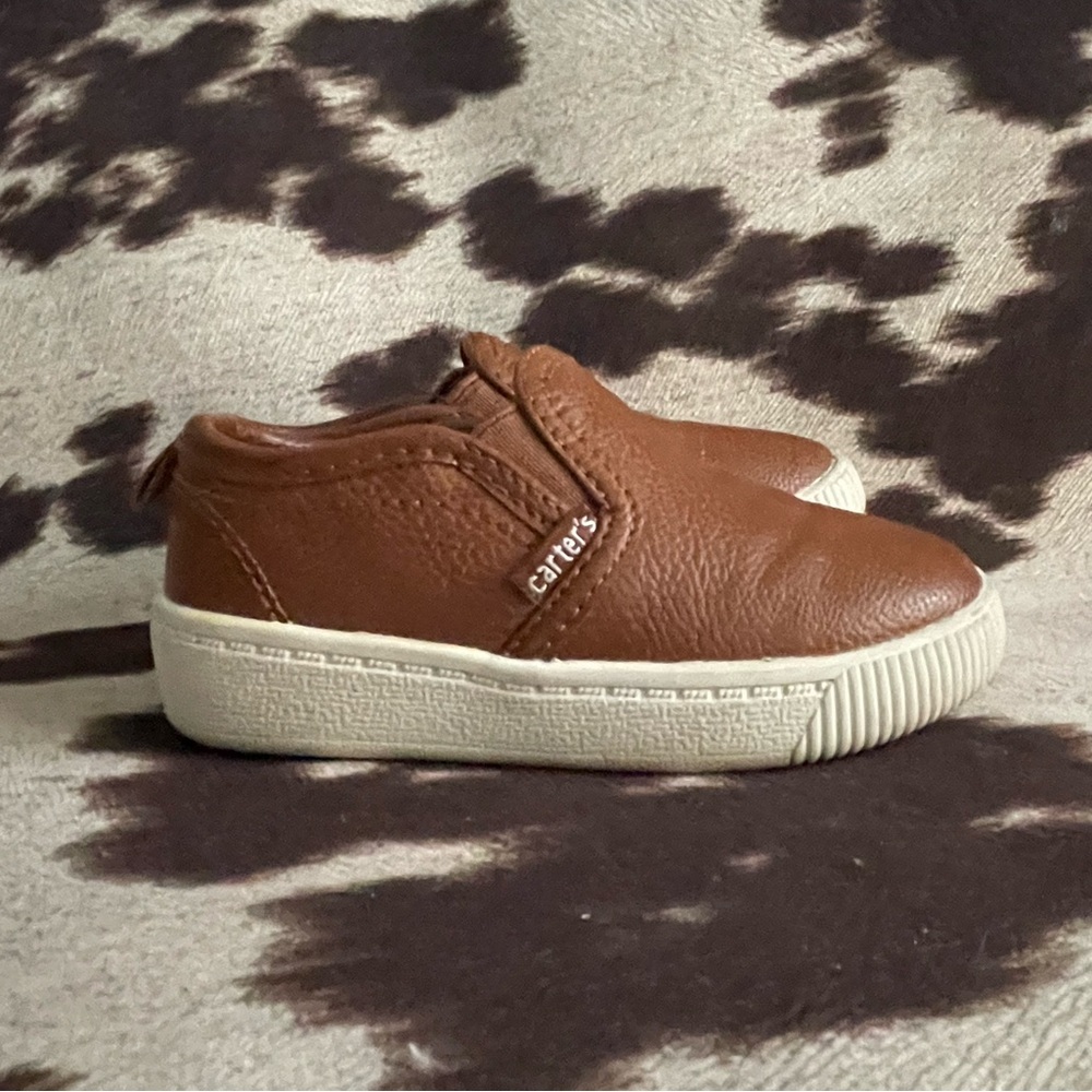 Carter's Tan Slip-On Kids Sneakers 6c